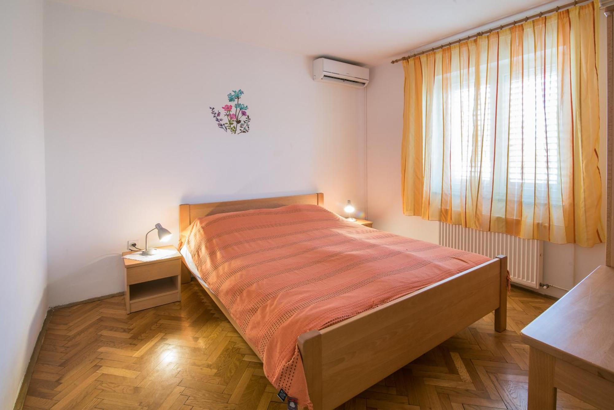 Apartments Villa Ana Кърк Стая снимка