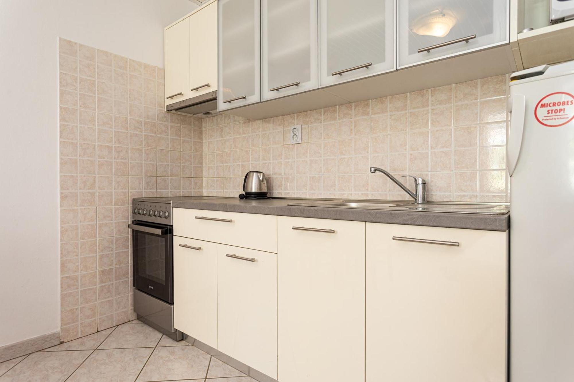 Apartments Villa Ana Кърк Стая снимка