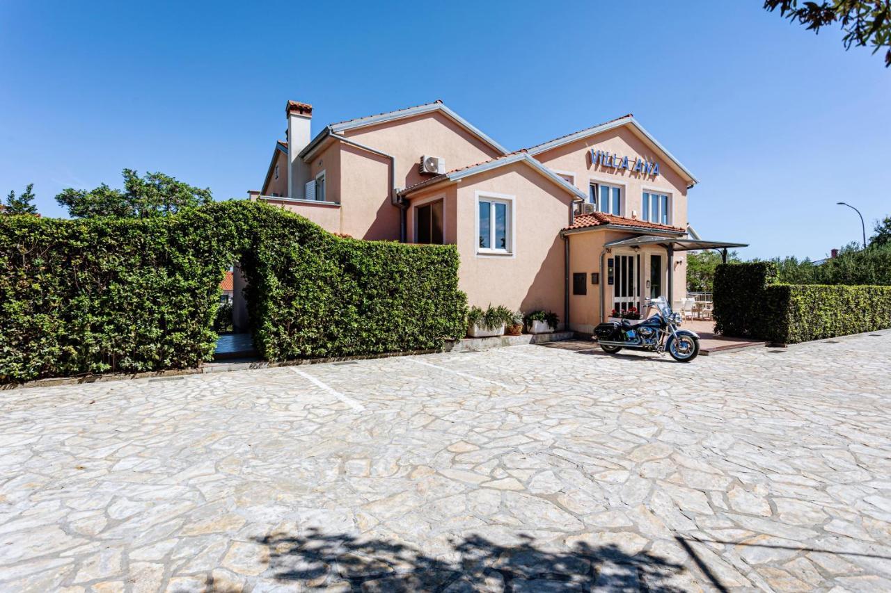 Apartments Villa Ana Кърк Екстериор снимка